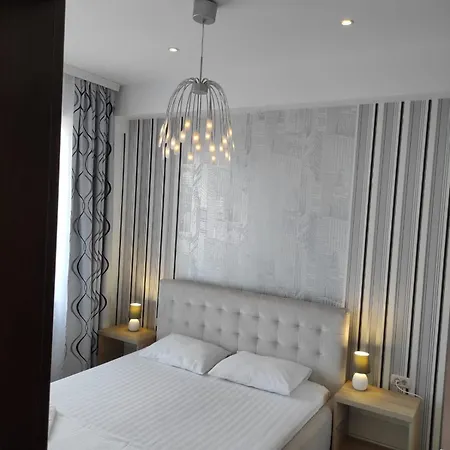 Premium Summerland * Mamaia
